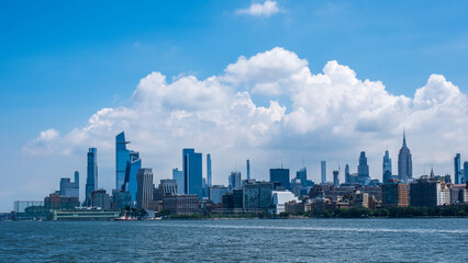 Obraz premium Sky Line von Manhattan New York vom Hudson River aus gesehen