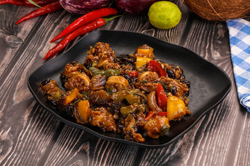 Squid with vegetables in oyser sauce
