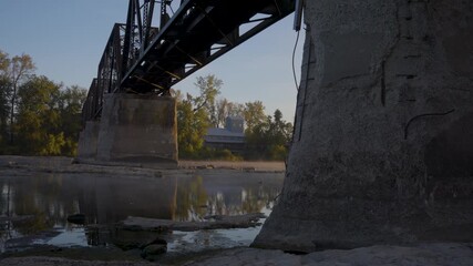Roadroad Bridge Over The Maumee River