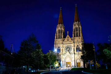 Fototapeta premium Cathedral of Saint Helena Illuminated at Night