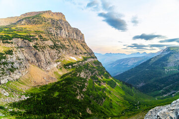Fototapeta premium Scenic Mountains Range View from Highline Trail in Glacier National Park