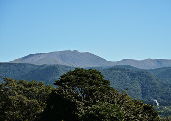 柳ヶ平散策路展望台から眺める霧島山