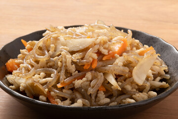 鶏ひき肉とごぼうの炒め煮