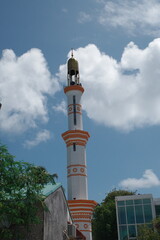 Obraz premium mosque on the coast of the sea