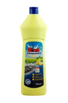 1 Flasche Blink Scheuermilch Zitrone Hintergrund weiss