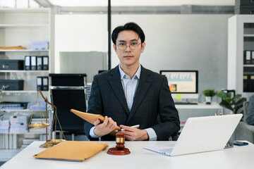 Lawyer and businessman or judge Consult with clients, legal and legal services.