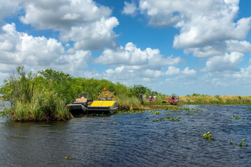 Fototapeta premium Airboats on the water, swamp scenic landscape in the Everglades National Park, Florida