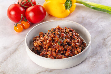 Black eye beans wutg tomato sauce