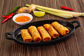 Vietnamese deep fried spring roll