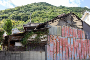日本の広島県福山市の鞆の浦の古くてとても美しい建物と町並み