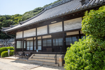 日本の広島県福山市の鞆の浦の古くてとても美しい建物と町並み