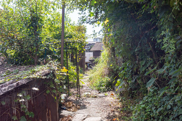 日本の広島県福山市の鞆の浦の古くてとても美しい建物と町並み