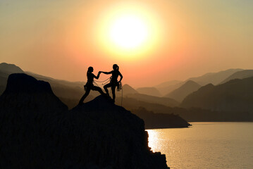 Two adventurous women climb mountains and witness wonderful views