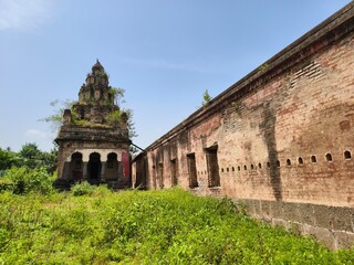 Fototapeta premium Limb Hatti Ghat is a place located on the Krishna River at Limb in Satara, Maharashtra, known for its ancient Shivalinga. It is a scenic spot that houses several beautiful temples.