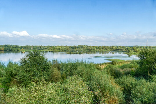 Seenlandschaft im Naturschutzgebiet in den Rieselfeldern in M&uuml;nster
