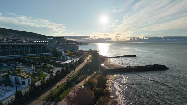 sveti vlas morze czarne z drona złote piaski słoneczny brzeg