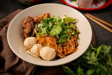 Steamed thin rice noodles without soup:in white bowl