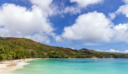 Obraz premium Anse Lazio is a beach situated in the northwest of Praslin Island, Seychelles