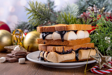 S`mores toasted bread sandwiches