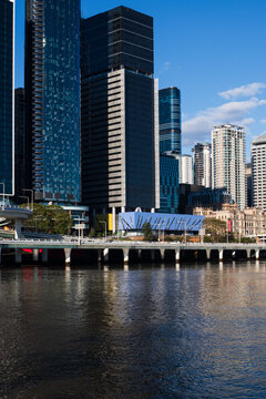 Brisbane City buildings with the river in the foreground