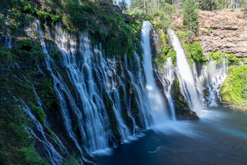 Obraz premium MacArthur-Burney Falls in Northern California