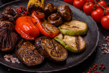 Grilled vegetables, bell peppers, mushrooms, and zucchini, a vegetarian meal. Grilled vegetables
