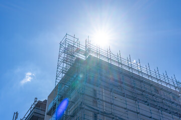 Fototapeta premium 足場 工事現場 マンション