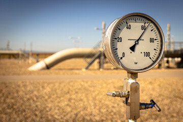 Pressure Gauge in Industrial Pipeline Setting