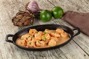Prawn in white cream sauce