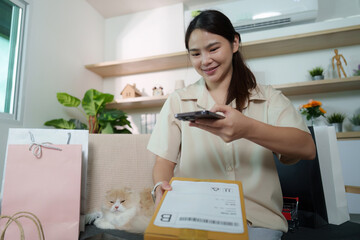 Online Shopping Experience with Cat Companion