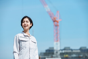 若い女性現場監督