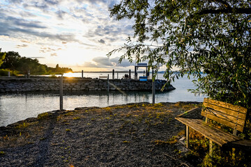 Güttingen, Bodensee, Seeufer, Seerundfahrt, Hafen, Schiffe, Boote, Bootssteg, Schilf, Wasservögel, Naturschutz, Uferweg, Wanderweg,  Abendstimmung, Sommer, Abendsonne, Ostschweiz, Thurgau, Schweiz