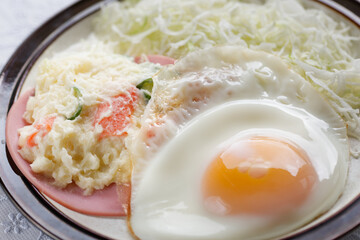 目玉焼き