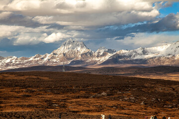 Snow mountains in the west of Sichuan province, Daerpu area, Xiaojin County, Ngawa Tibetan and Qiang Autonomous Prefecture, China