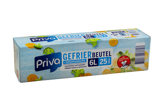 Budni Priva, Gefriebeutel 6 Liter im Pappkarton auf transparentem Hintergrund