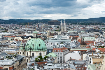 Vienne vu du haut de la cath&eacute;drale Saint etienne