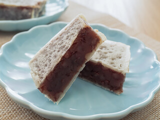 皿の上のきんつば