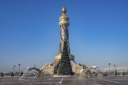 Istiklol Tower with Christmas tree, Independence and Freedom Tower, winter, Dushanbe, Tajikistan, Central Asia