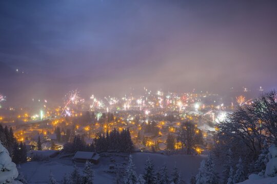 New Year's Eve fireworks, Oberstdorf, Allg&auml;u Alps, Allg&auml;u, Bavaria, Germany