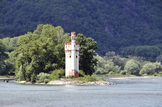 Bingen Mouse Tower on Mouse Island, UNESCO World Heritage Cultural Landscape Upper Middle Rhine Valley, World Heritage Site, Bingen, Rhineland-Palatinate, Germany