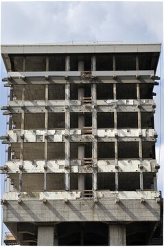 The Lufthansa high-rise (headquarters of the German airline until 2007) on the banks of the Rhine in Deutz becomes MaxCologne, renovation until 2012, Cologne, North Rhine-Westphalia, Germany