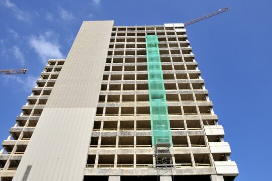The Lufthansa high-rise (headquarters of the German airline until 2007) on the banks of the Rhine in Deutz becomes MaxCologne, renovation until 2012, Cologne, North Rhine-Westphalia, Germany