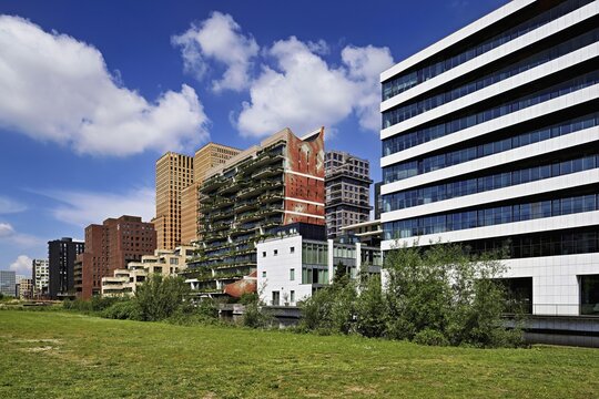 Residential building The George, architects dok, Zuidas financial district, Amsterdam, North Holland, Netherlands