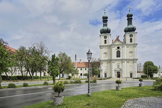 Basilica of the Nativity of the Virgin Mary, baroque Roman Catholic pilgrimage church, Frauenkirchen, Lake Neusiedl, Burgenland, Austria