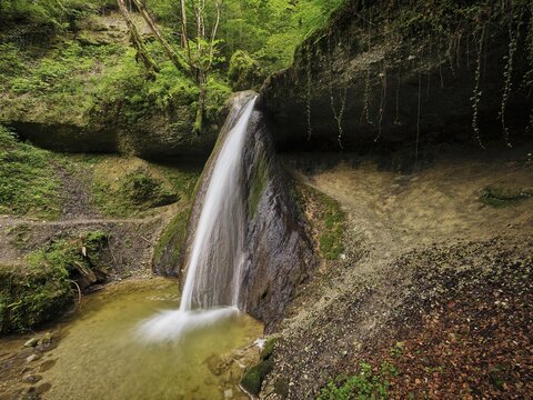Schwarzenbach Waterfall, Baar, Canton Zug, Switzerland