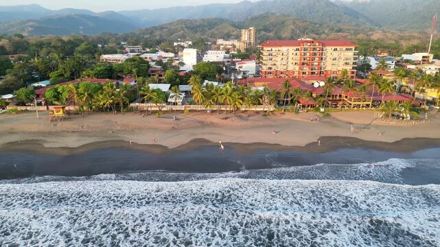 Jaco Beach &ndash; Scenic Tropical Shoreline in Costa Rica