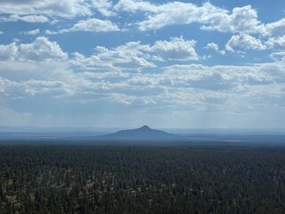 Fototapeta premium Vast Canyon Landscape: Beautiful, sweeping view of the majestic national park, showcasing wonderful layers of natural rock formations.