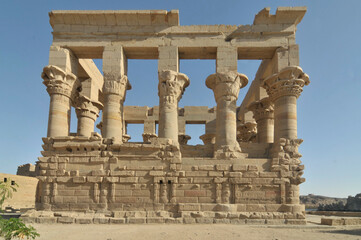 Fototapeta premium Kiosk of Emperor Trajan on Phylae Island in Philae temple complex Asuan, Egypt