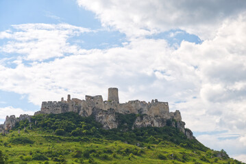 Obraz premium View of the Ruins of Spiš Castle in Slovakia