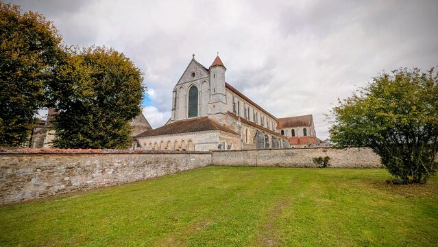 PONTIGNY (Yonne)
